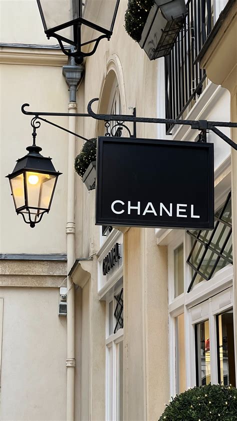 chanel employee salary|chanel employee discount.